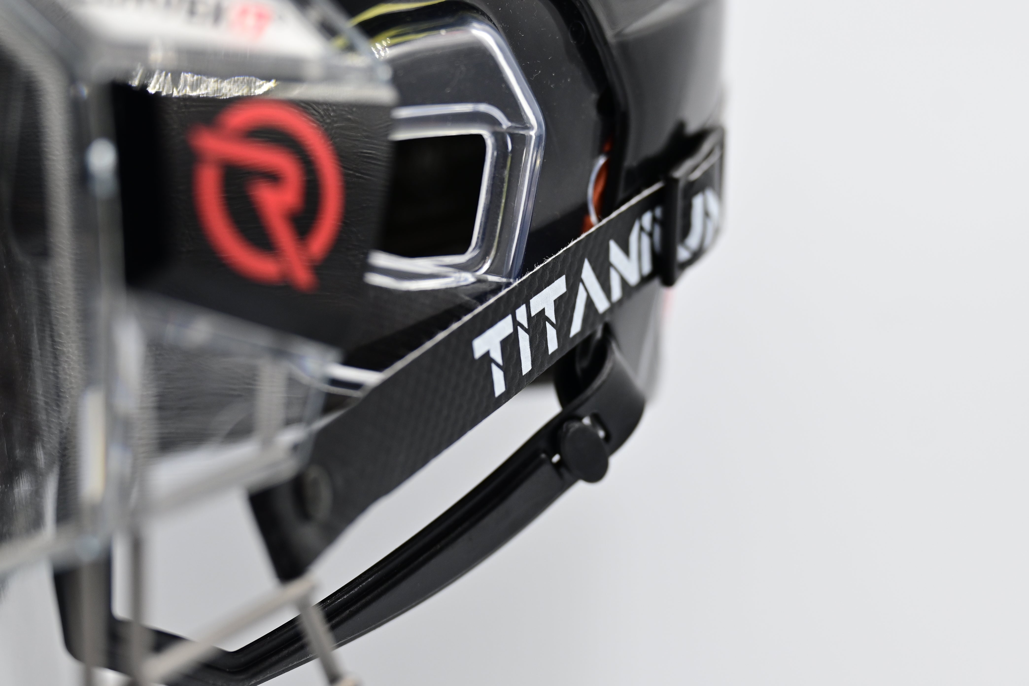 (SOLD-OUT UNTIL 5/1/24) TITANIUM Ronin MK5-X Hybrid Full Face Mask - Senior